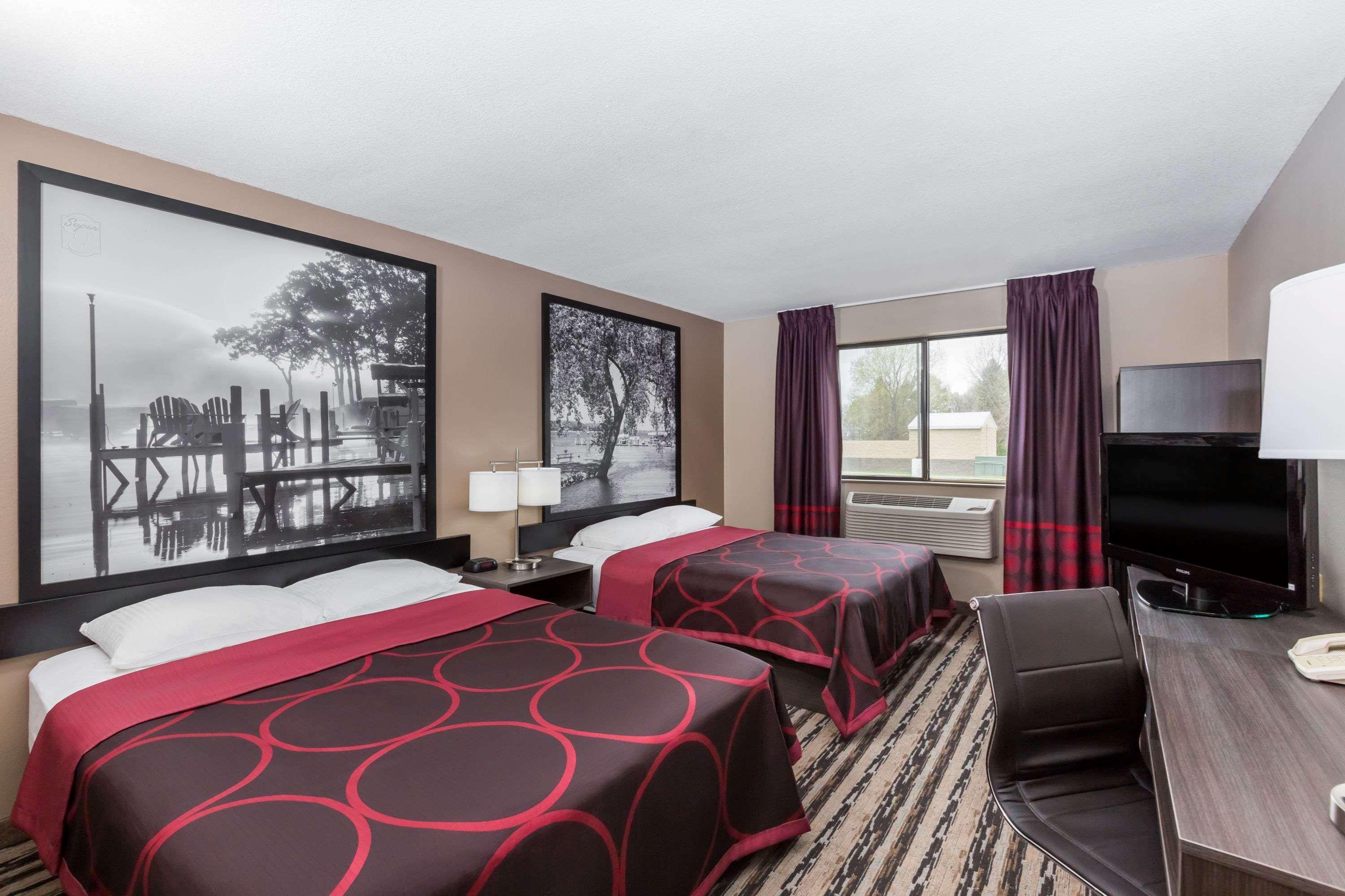 Super 8 By Wyndham Spirit Lake/Okoboji Kültér fotó
