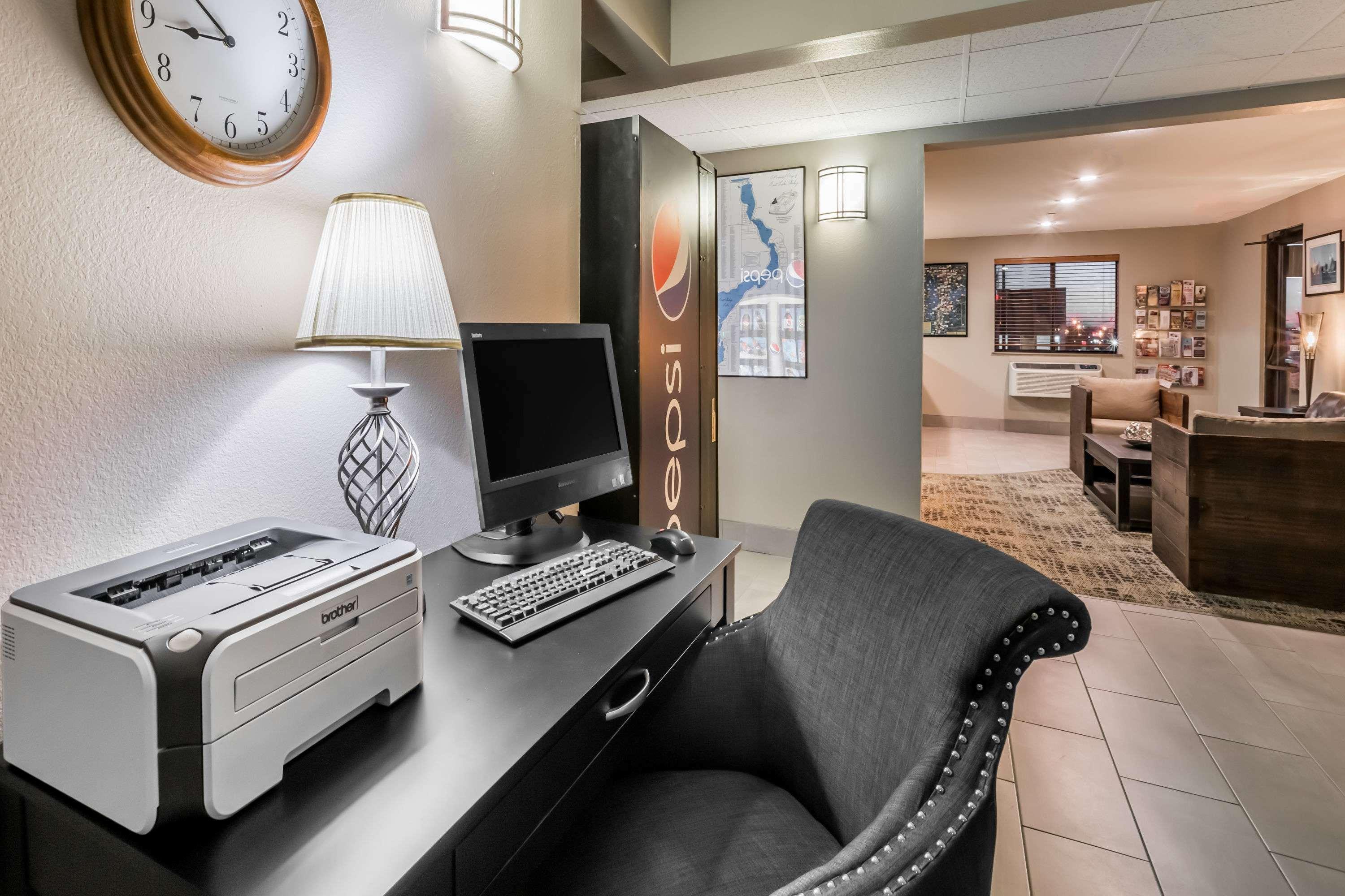 Super 8 By Wyndham Spirit Lake/Okoboji Kültér fotó