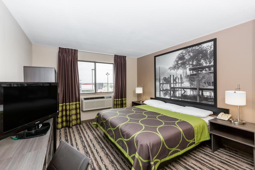 Super 8 By Wyndham Spirit Lake/Okoboji Kültér fotó
